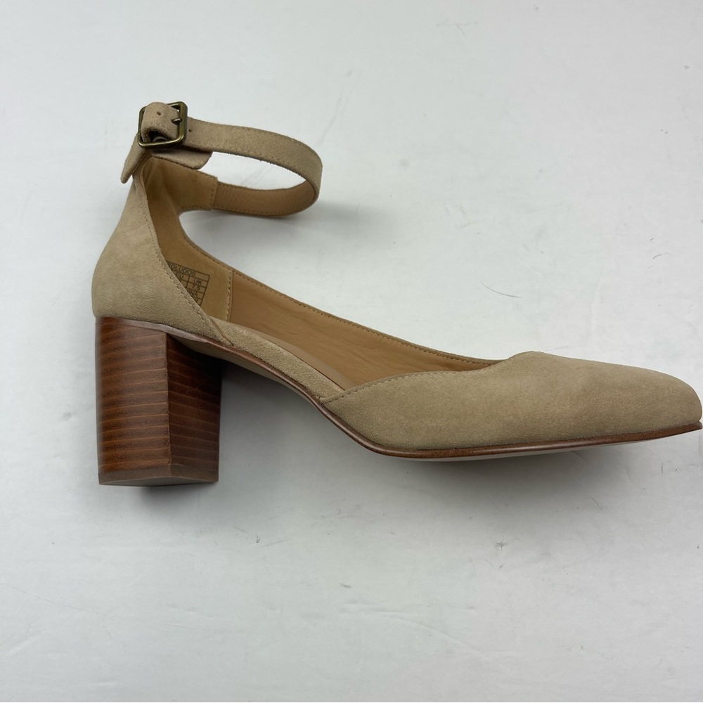SOLUDOS Gemma Pump Stacked Block Heel Shoes, Women's Size‎ 9.5 M, Sand Suede